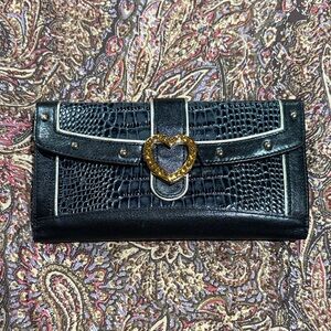 Lovecat Paris Elegant Black and Gold Women's Clutch NWT’s